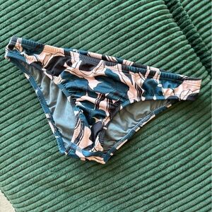 Jolyn Jaw string bikini Bottom